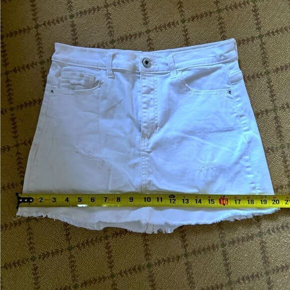 Sneek Peek white cutoff distressed denim mini skirt NWOT M - Picture 4 of 11